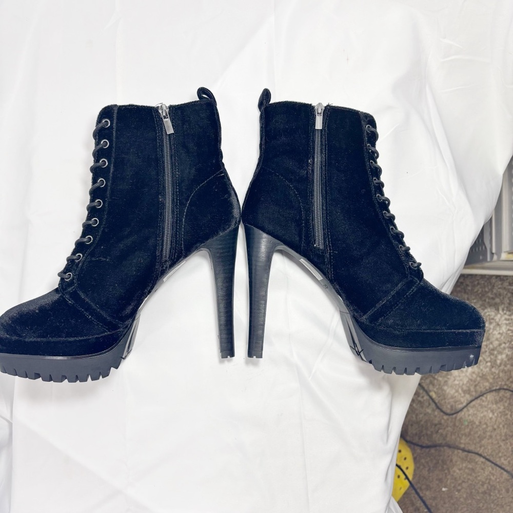 ALDO ‘Aliria’ black Velvet Lace Up/Zip Platform Ultra High Heel Ankle Boots 10 - Picture 7 of 14